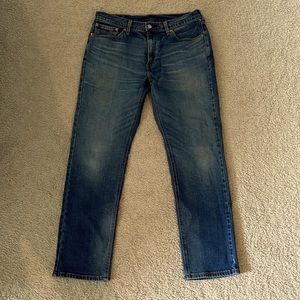 Levi Athletic Cut Jeans